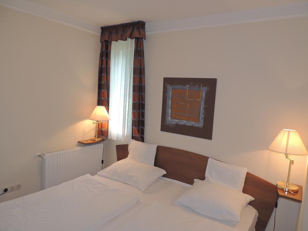 Luxus Golf Apartment Bük Δωμάτιο φωτογραφία