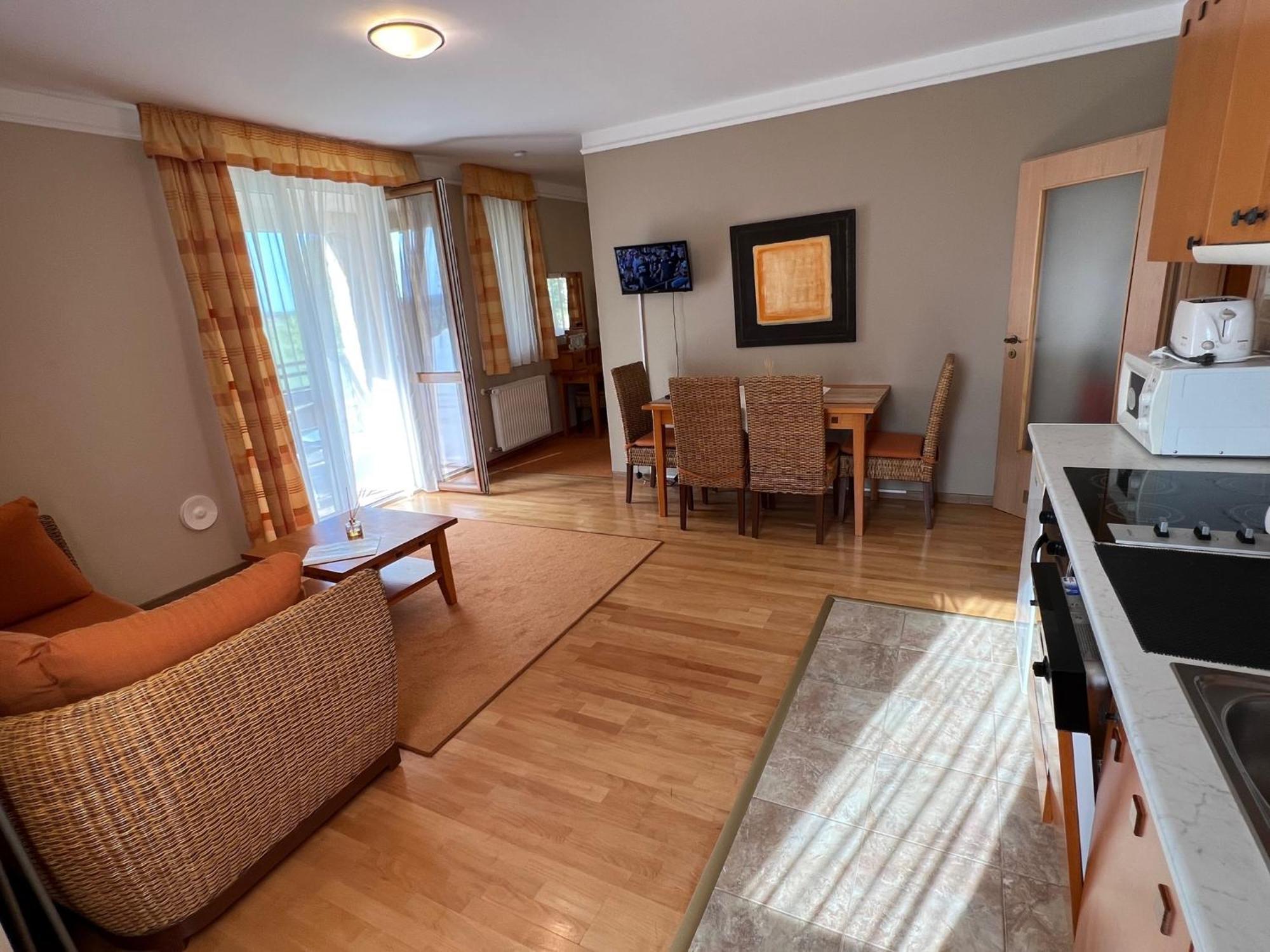 Luxus Golf Apartment Bük Εξωτερικό φωτογραφία